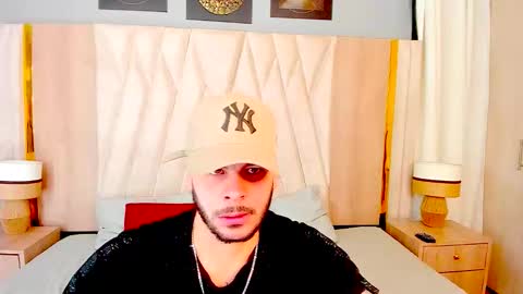 Snapshot of boyxxsexx69 chatting on November 4, 2025, 2:54 am Mateo online show from November 4, 2025, 2:54 am