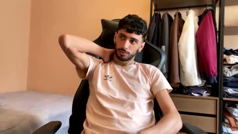 boyzinm2 online show from November 11, 2025, 1:44 pm