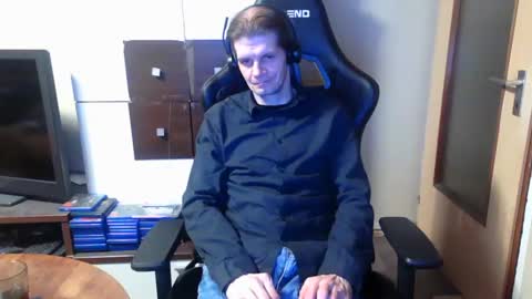 bponie1 online show from January 3, 2025, 11:12 pm