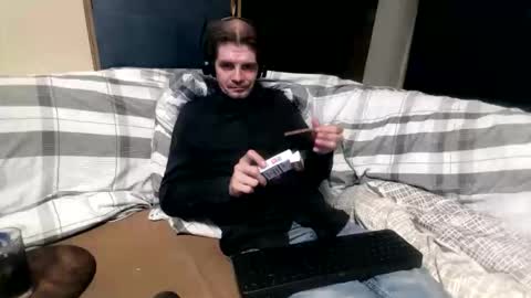 bponie1 online show from September 17, 2025, 2:02 am