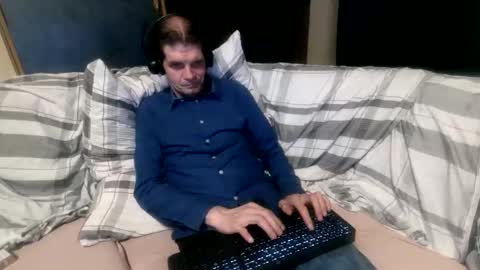 bponie1 online show from September 21, 2025, 1:51 am