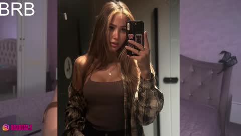 Lana  online show from February 10, 2025, 7:15 am