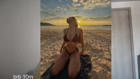 Lana  online show from February 9, 2026, 3:21 am