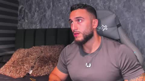 Snapshot of brad1_ chatting on October 23, 2025, 12:21 am instagramBrad mayers1twittermayersbrad online show from October 23, 2025, 12:21 am