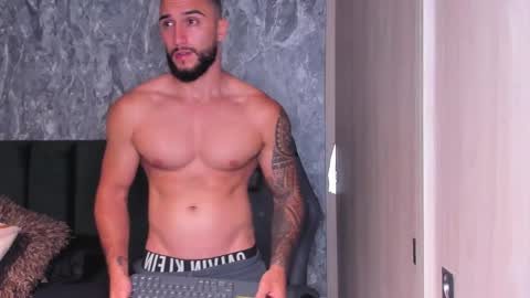 Snapshot of brad1_ chatting on November 10, 2025, 2:32 am instagramBrad mayers1twittermayersbrad online show from November 10, 2025, 2:32 am