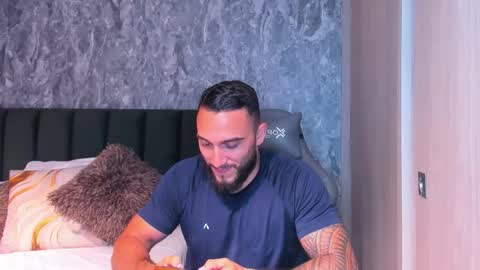 Snapshot of brad1_ chatting on November 26, 2025, 1:06 am instagramBrad mayers1twittermayersbrad online show from November 26, 2025, 1:06 am