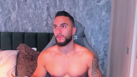 Snapshot of brad1_ chatting on December 2, 2025, 2:45 pm instagramBrad mayers1twittermayersbrad online show from December 2, 2025, 2:45 pm