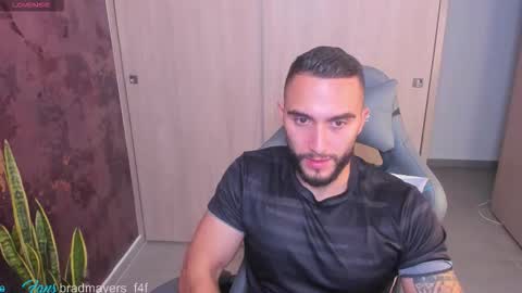 Snapshot of brad1_ chatting on February 23, 2026, 12:30 am instagramBrad mayers1twittermayersbrad online show from February 23, 2026, 12:30 am