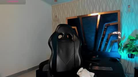 brad summer online show from November 18, 2025, 5:28 pm