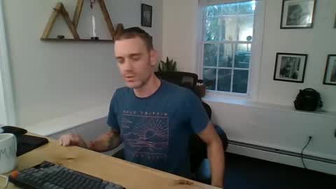 BradBronton online show from October 24, 2025, 11:28 am