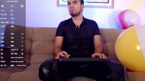 Snapshot of bradleycolton chatting on February 19, 2025, 4:44 pm Bradley Colton Independ Model online show from February 19, 2025, 4:44 pm