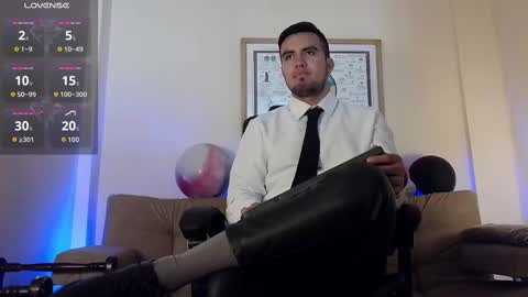 Snapshot of bradleycolton chatting on October 6, 2025, 2:36 pm Bradley Colton Independ Model online show from October 6, 2025, 2:36 pm