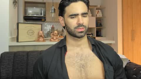 bradleymartin7 online show from October 31, 2025, 11:06 pm