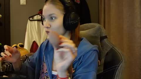 Alice online show from November 21, 2025, 3:54 pm