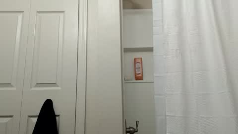 brandonchampagne7 online show from November 30, 2025, 10:25 pm