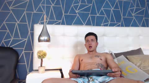 Snapshot of brandoncolee chatting on January 13, 2025, 3:04 pm BrandonCole online show from January 13, 2025, 3:04 pm