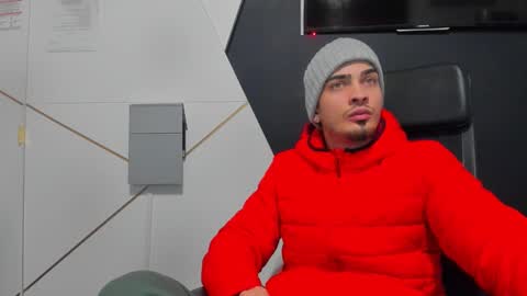 Snapshot of brandontatex chatting on January 6, 2026, 5:55 am BrandonTateX online show from January 6, 2026, 5:55 am