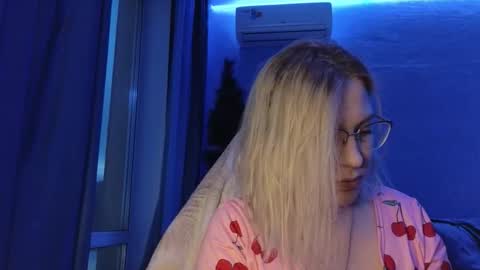 Snapshot of brandy__stars chatting on January 8, 2026, 10:39 am Belle online show from January 8, 2026, 10:39 am