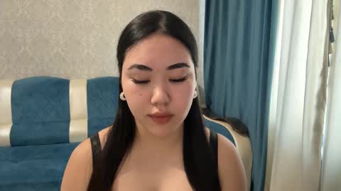 Aypril   online show from December 19, 2025, 10:11 am