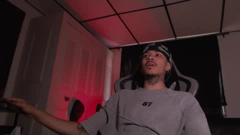 Snapshot of brasi_ chatting on October 12, 2025, 5:45 pm brasi_ online show from October 12, 2025, 5:45 pm