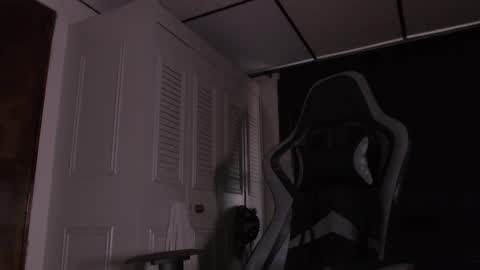 Snapshot of brasi_ chatting on October 31, 2025, 5:58 pm brasi_ online show from October 31, 2025, 5:58 pm