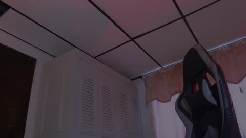 Snapshot of brasi_ chatting on December 18, 2025, 5:30 pm brasi_ online show from December 18, 2025, 5:30 pm