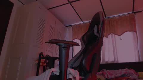 Snapshot of brasi_ chatting on December 19, 2025, 7:10 pm brasi_ online show from December 19, 2025, 7:10 pm