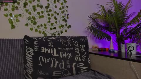 Snapshot of bravomaestro chatting on December 3, 2025, 2:26 pm Johny Bravo online show from December 3, 2025, 2:26 pm