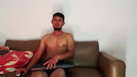 Snapshot of braxel93 chatting on March 5, 2026, 2:51 am Braxel online show from March 5, 2026, 2:51 am