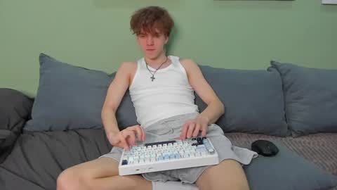 Snapshot of braxiboy chatting on March 5, 2025, 2:01 pm Brax online show from March 5, 2025, 2:01 pm