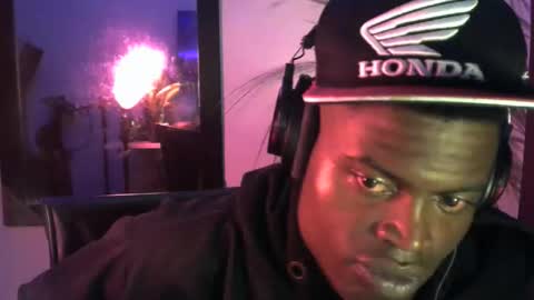 Snapshot of brayan1111x chatting on February 1, 2026, 5:28 am brayan1111x online show from February 1, 2026, 5:28 am