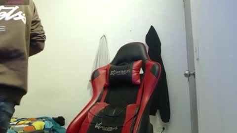 brayan_chevignon online show from October 14, 2025, 4:57 am