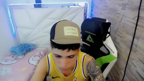 Snapshot of brayan_lopezz chatting on January 17, 2025, 4:04 pm BRAYAN online show from January 17, 2025, 4:04 pm