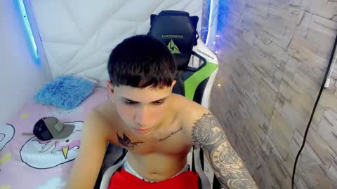 Snapshot of brayan_lopezz chatting on January 21, 2025, 3:54 pm BRAYAN online show from January 21, 2025, 3:54 pm