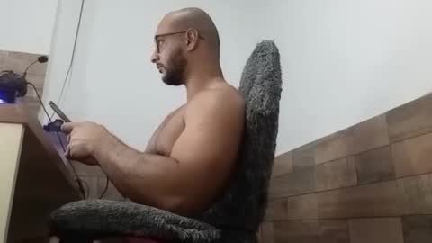 Snapshot of brazilianboy564286 chatting on March 19, 2026, 2:15 am FetishCarioca online show from March 19, 2026, 2:15 am