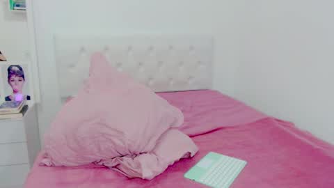 Alice online show from November 12, 2025, 11:47 pm