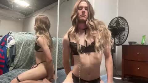 BreakingKatie online show from November 25, 2025, 5:13 pm