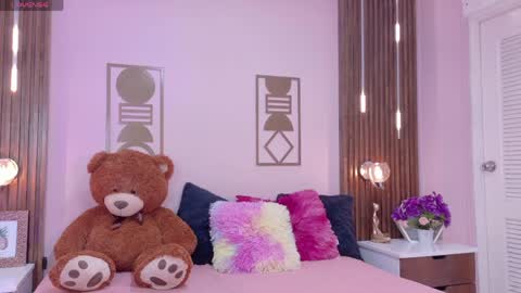 Snapshot of bree_watson chatting on April 12, 2026, 1:05 pm Bree online show from April 12, 2026, 1:05 pm