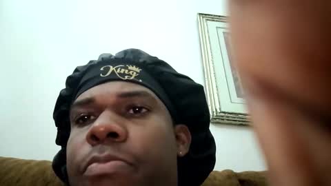 Snapshot of breez915900 chatting on February 7, 2026, 11:41 pm breez915900 online show from February 7, 2026, 11:41 pm