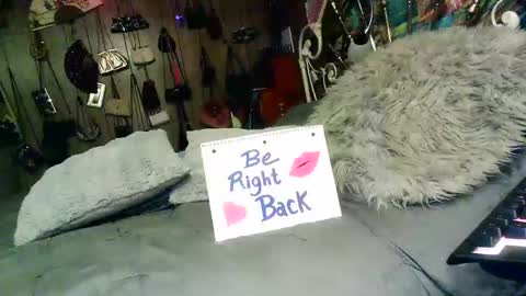 breezywinds963 online show from October 31, 2025, 7:48 pm