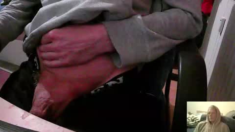 Snapshot of bremer64 chatting on October 14, 2025, 9:43 am bremer64 online show from October 14, 2025, 9:43 am