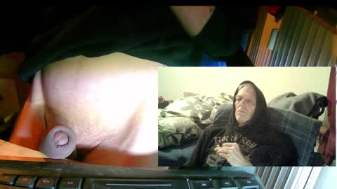 Snapshot of bremer64 chatting on November 15, 2025, 9:06 am bremer64 online show from November 15, 2025, 9:06 am