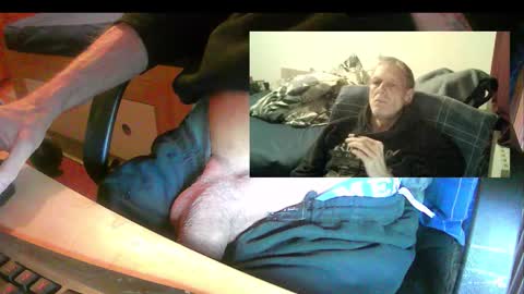 Snapshot of bremer64 chatting on November 28, 2025, 5:04 pm bremer64 online show from November 28, 2025, 5:04 pm