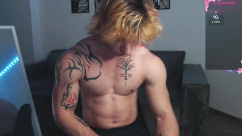 brendan__piks online show from October 15, 2025, 2:50 pm