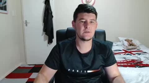 Snapshot of brendansexyboy098754 chatting on February 10, 2026, 2:48 am ask me lol online show from February 10, 2026, 2:48 am