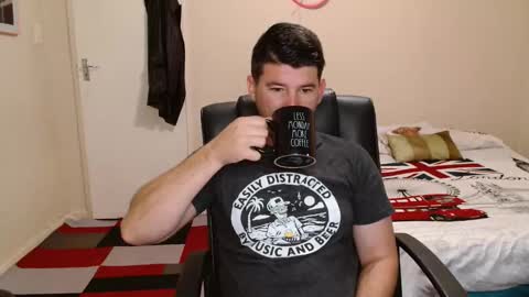 Snapshot of brendansexyboy098754 chatting on March 4, 2026, 2:50 am ask me lol online show from March 4, 2026, 2:50 am