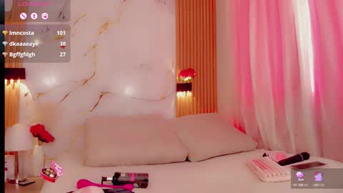 brendasquirtx online show from November 23, 2025, 4:29 pm