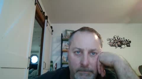 hey online show from January 12, 2025, 6:49 pm