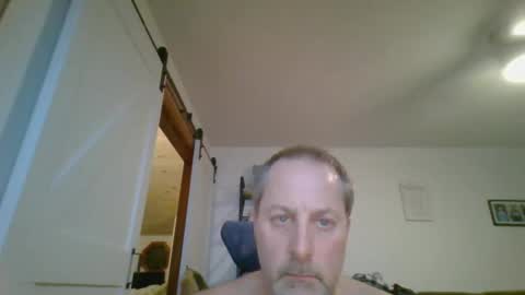 Snapshot of brettsky chatting on December 23, 2025, 12:52 am hey online show from December 23, 2025, 12:52 am