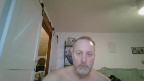 Snapshot of brettsky chatting on January 7, 2026, 10:12 pm hey online show from January 7, 2026, 10:12 pm